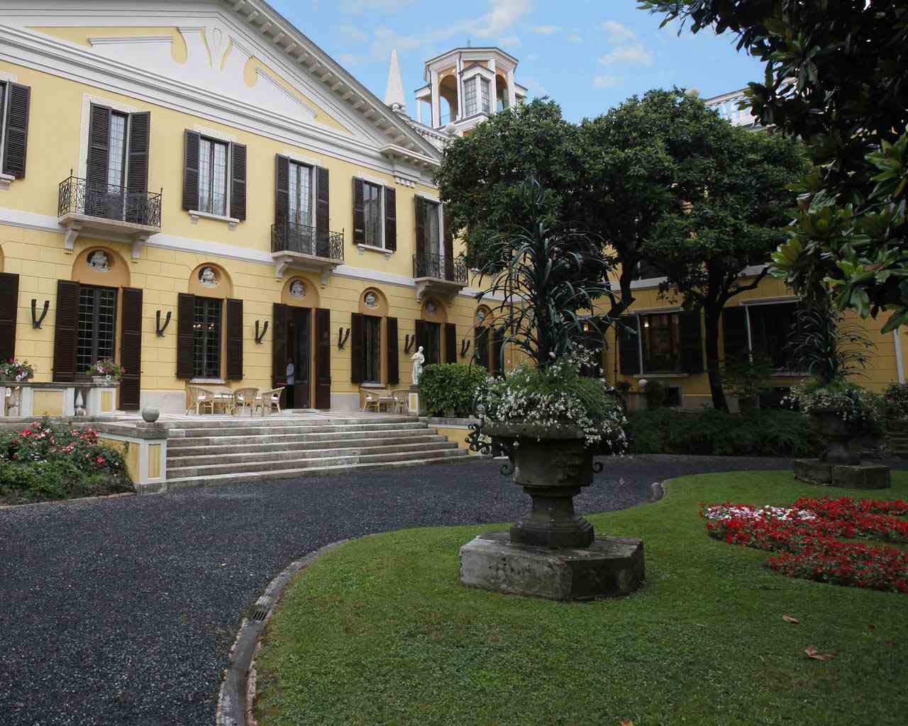 Villa Ponti, Arona sul lago maggiore